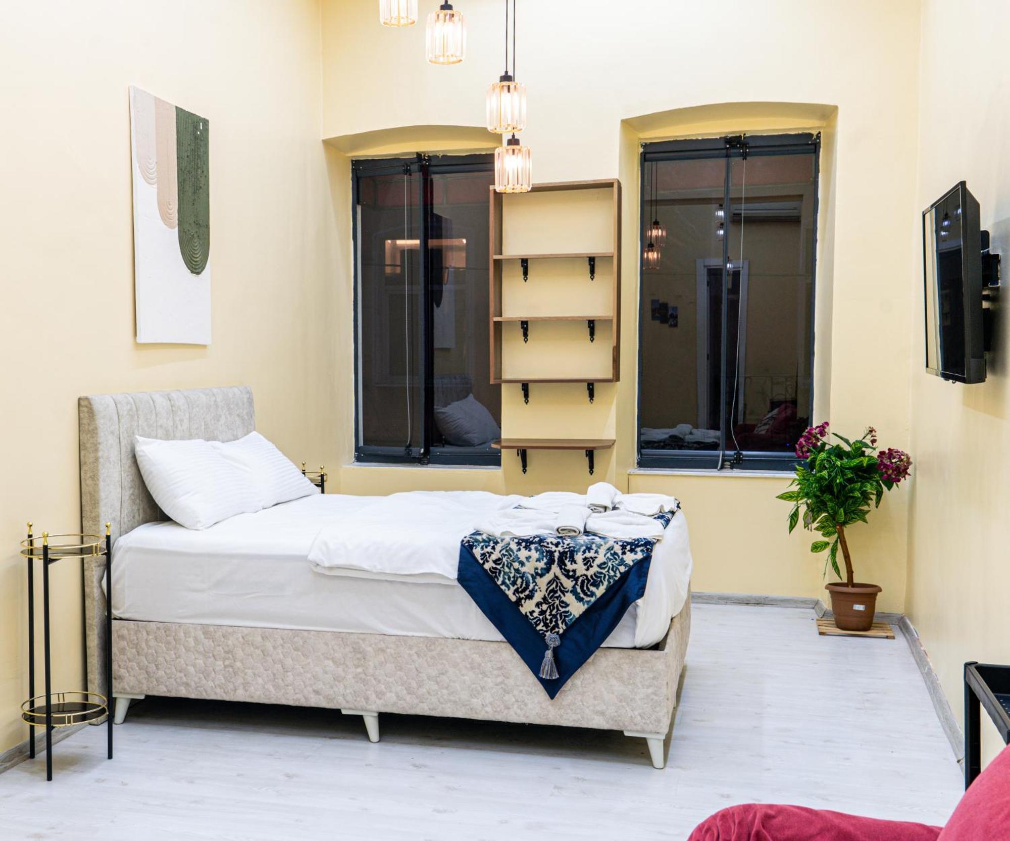 Galata Comfortable 12 Suits, Istanbul